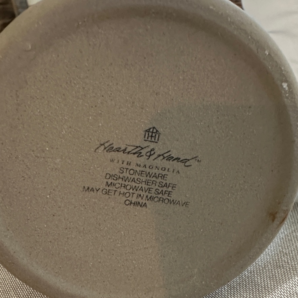 Preowned Hearth and Hand with Magnolia coffee mug - Picture 2 of 9